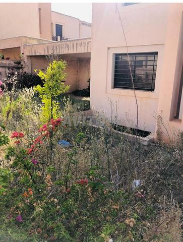 فيلا رائعة شبه مكتملة - 2