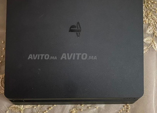 PLAYSTATION 4 SLIM 500g