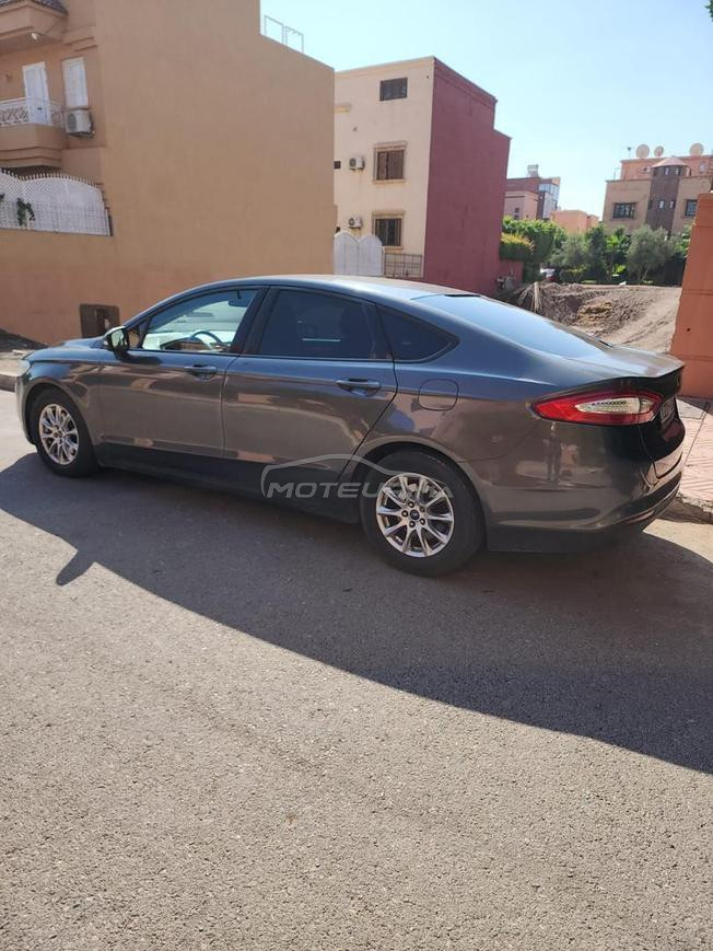 voiture ford fusion