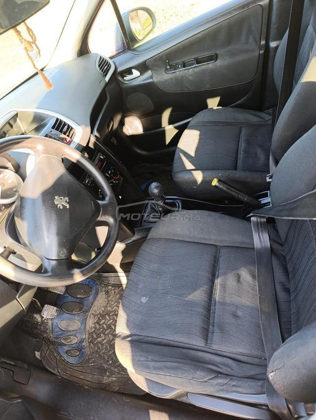 Peugeot سيارة جميلة