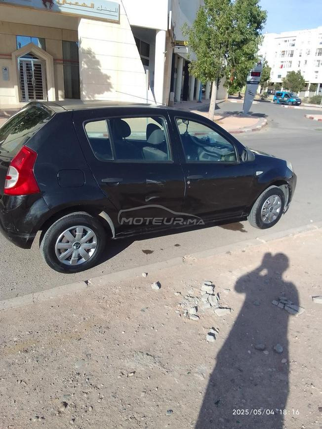 Dacia Sandero Essence Manuelle 2011 à Agadir