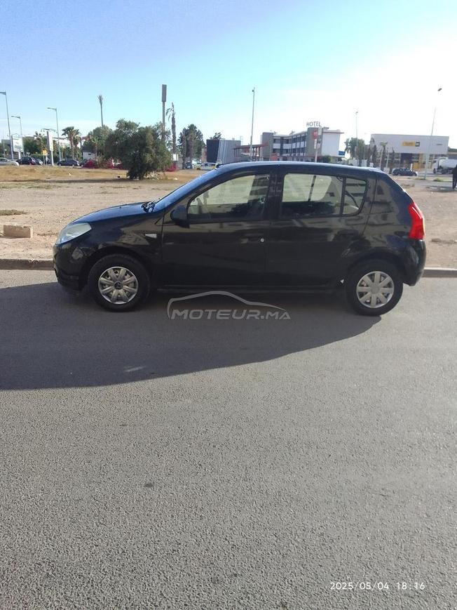 Dacia Sandero Essence Manuelle 2011 à Agadir