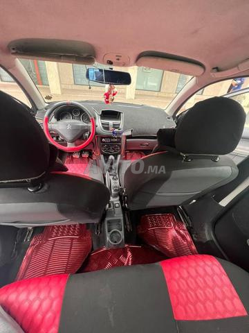 Peugeot 206 Essence Manuelle 2010 à Rabat - 2