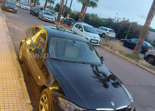 Bmw 320i Essence Manuelle 2006 à Casablanca