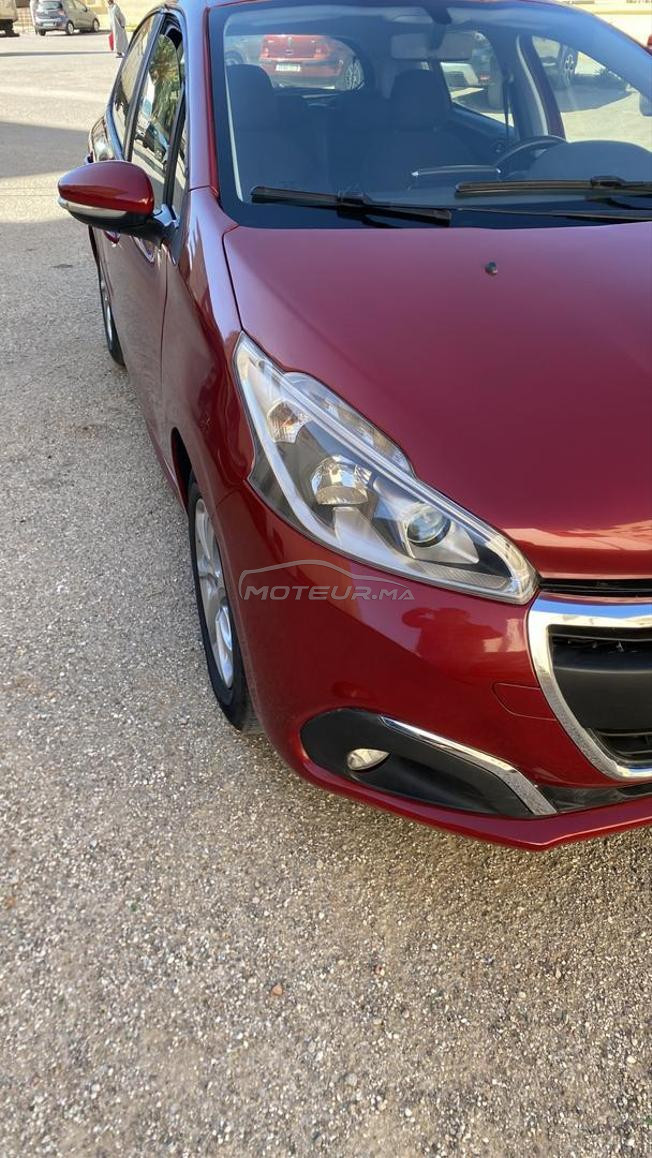 Peugeot 208 Diesel Manuelle 2018 à Meknès