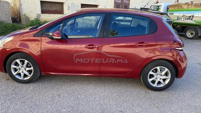 Peugeot 208 Diesel Manuelle 2018 à Meknès