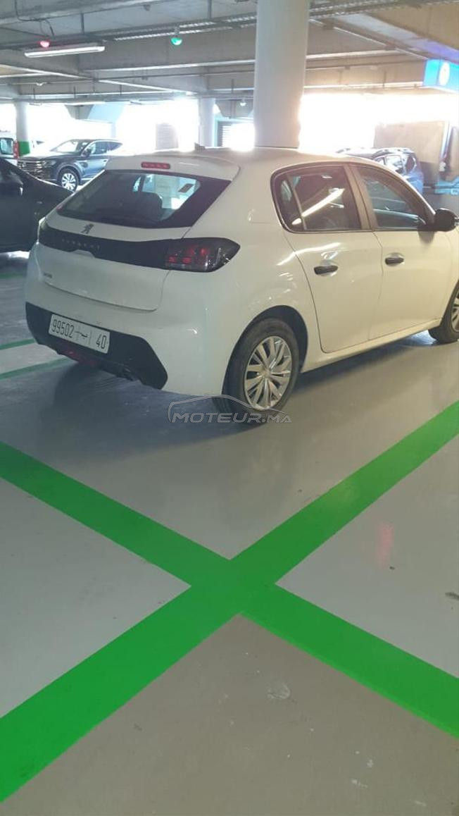 Peugeot 208 Essence Manuelle 2022 à Tanger