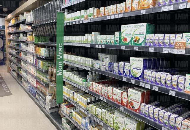 rayonnage parapharmacie - 2