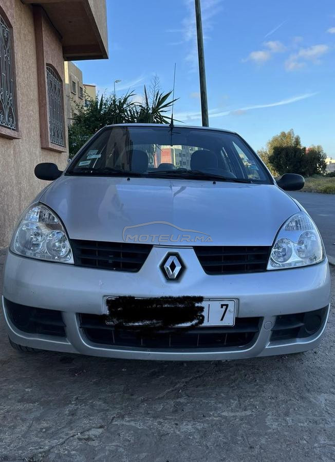 Clio propre,fiable et économique