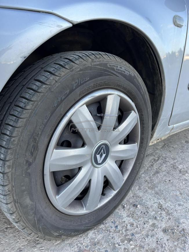 Clio propre,fiable et économique