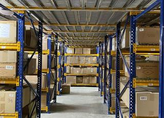 Rayonnage Mi-Lourd pour Stockage 