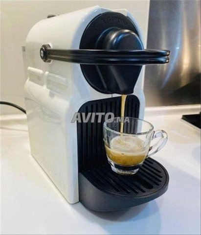 nespresso inissia 19 bar avec garantie.