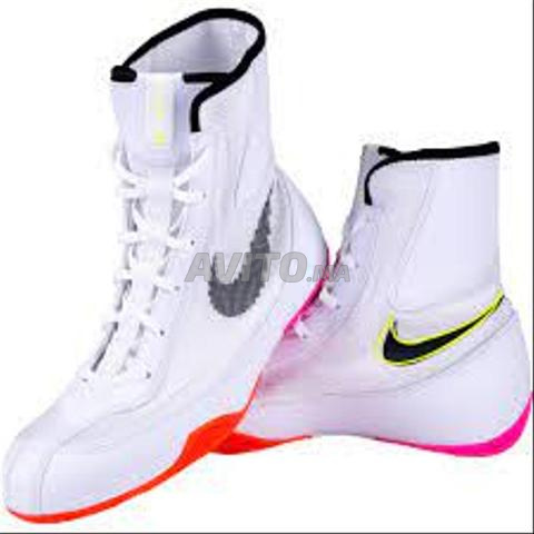 Nike Machomai 2 White/Black BRT Crimson/Pink BLST 