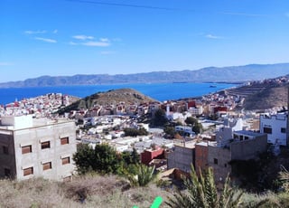 الاستثمار أراضي بمنظر على البحر  solde temporaire