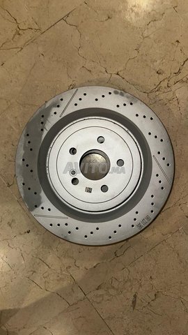 disques arrières Mercedes C63 AMG 205