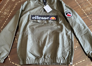 capuchon Ellesse Neuf
