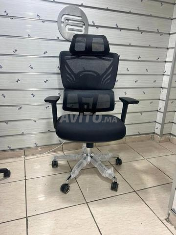 Chaise de bureau stylée et confortable