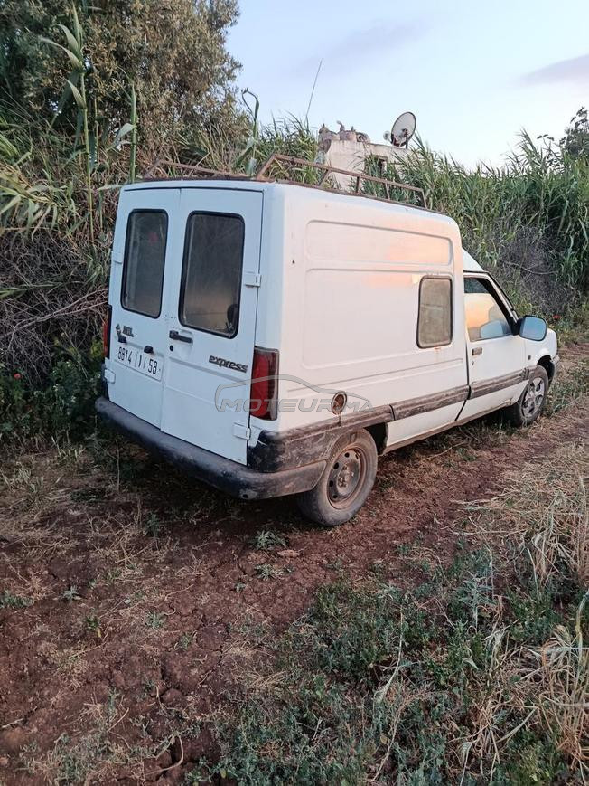 Renault Express Diesel Manuelle 2000 à Berrechid