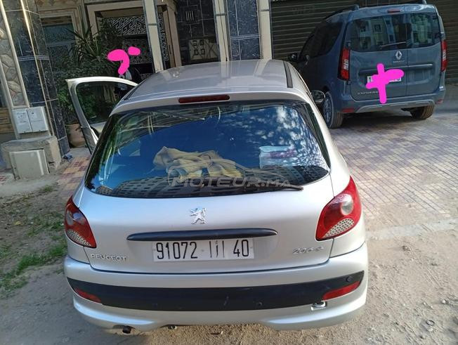 Peugeot 206 Essence Manuelle 2011 à Tanger