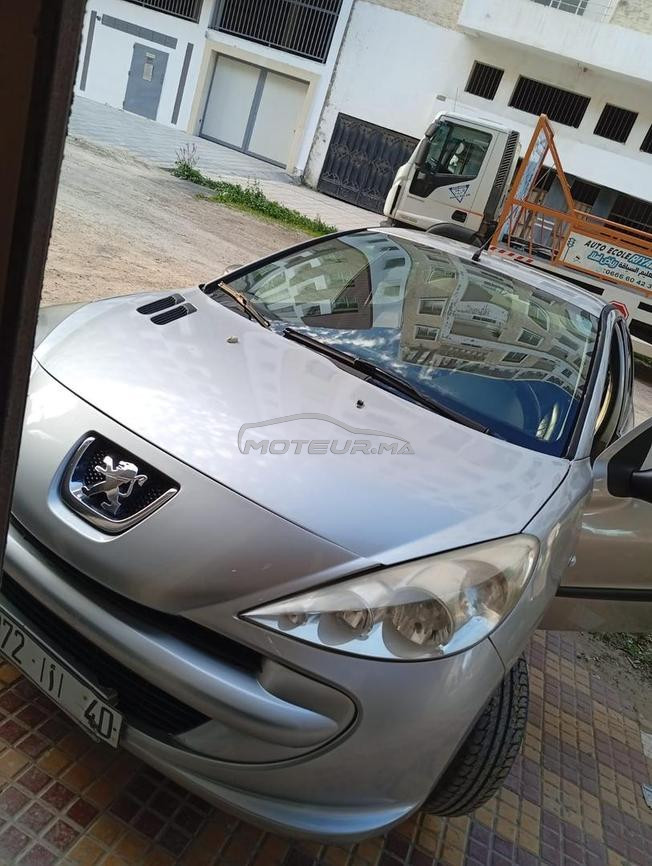 Peugeot 206 Essence Manuelle 2011 à Tanger