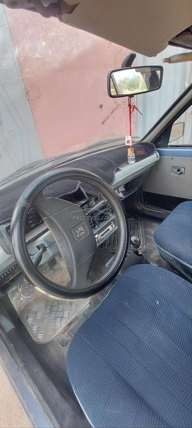 بيجو 205 مليحة