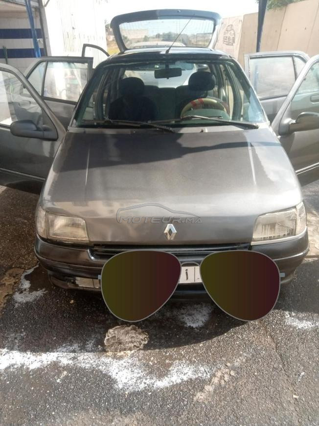 clio 1  m 94 mazoutt 7 ch