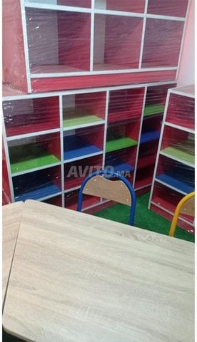 RANGEMENTS SCOLAIRES خزانة مدرسية  