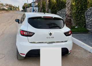 clio4 diesel  toute  option