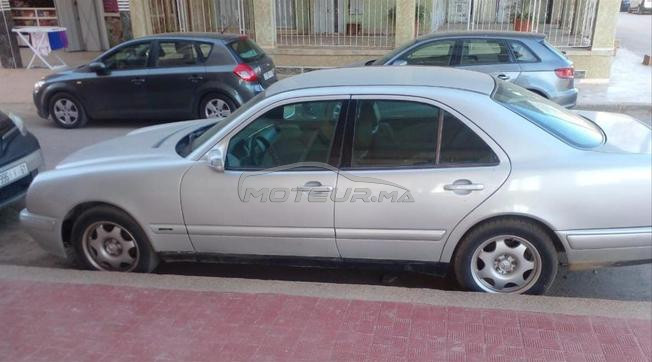Mercedes-Benz Classe E220d Diesel Manuelle 1996