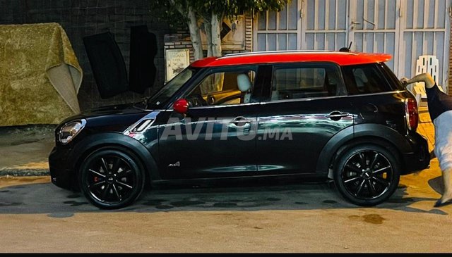  Mini Cooper Countryman JCW All4 - Rouge et Noir -