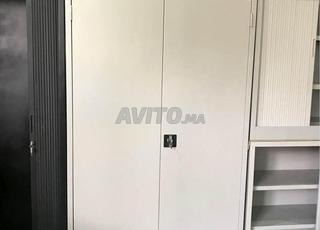 armoire métallique porte battante 