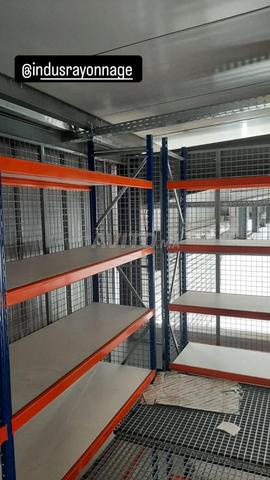 Rayonnage Mi-lourd métallique en promo 