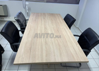 🪑 Table de réunion pro 