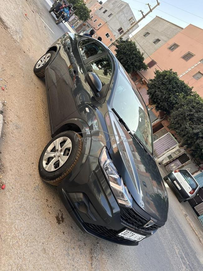 Dacia Logan Essence Manuelle 2022 à Laâyoune