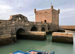 فيلا للبيع للموقع بوزمة