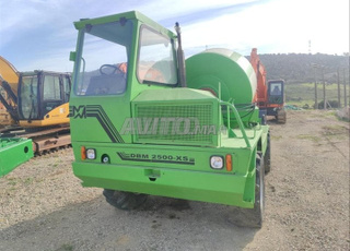 Malaxeur Merlo 2500 DBM للكراء 