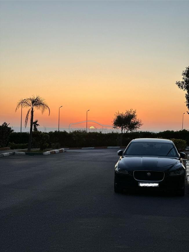 Jaguar XE Diesel Automatique 2017 à Tanger