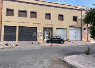 Local industriel et commercial