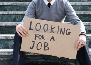 كنقلب على خذمة فأكاذير