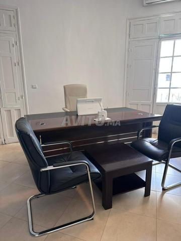 ensemble de mobilier bureau à vendre COMME NEUF  - 2