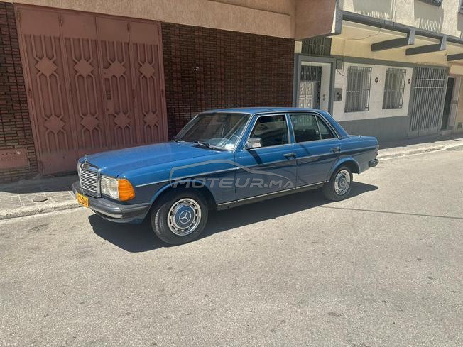 Mercedes-Benz 230 Essence Manuelle 1981 à Tanger