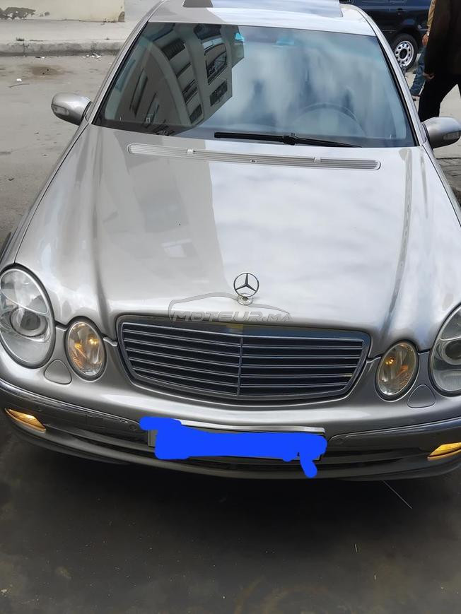 Mercedes 220 e class