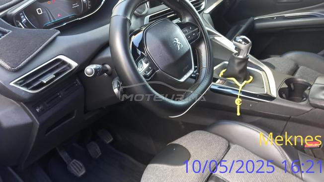 Peugeot  3008.