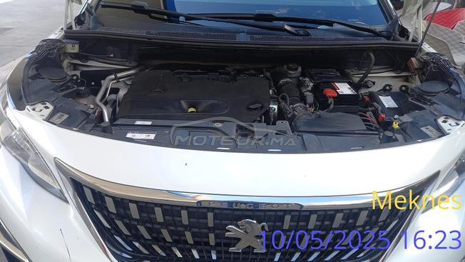Peugeot  3008.