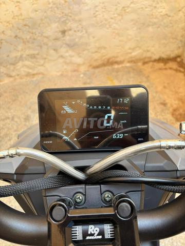 بيع دراجة نارية من نوع Bécane r9 