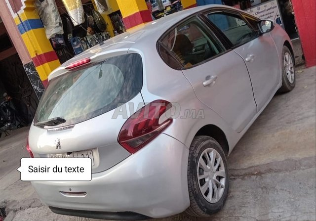 Peugeot 208 Diesel Manuelle 2014 à Agadir