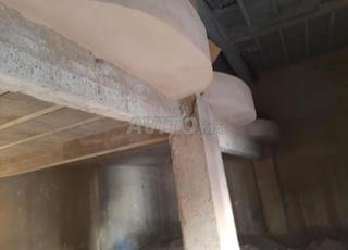 LOCAL COMMERCIAL SEMI FINI