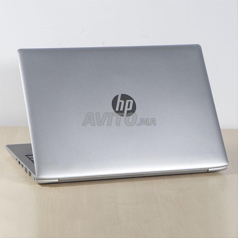 Hp i5 8eme Slime Ram 8 Disc 256 SSD batterie 6h