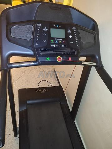 TAPIS ROULANT PRESQUE NEUF