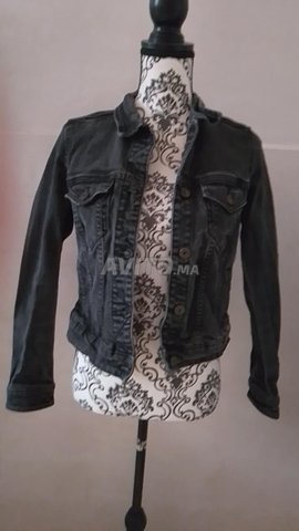 veste en jean noir